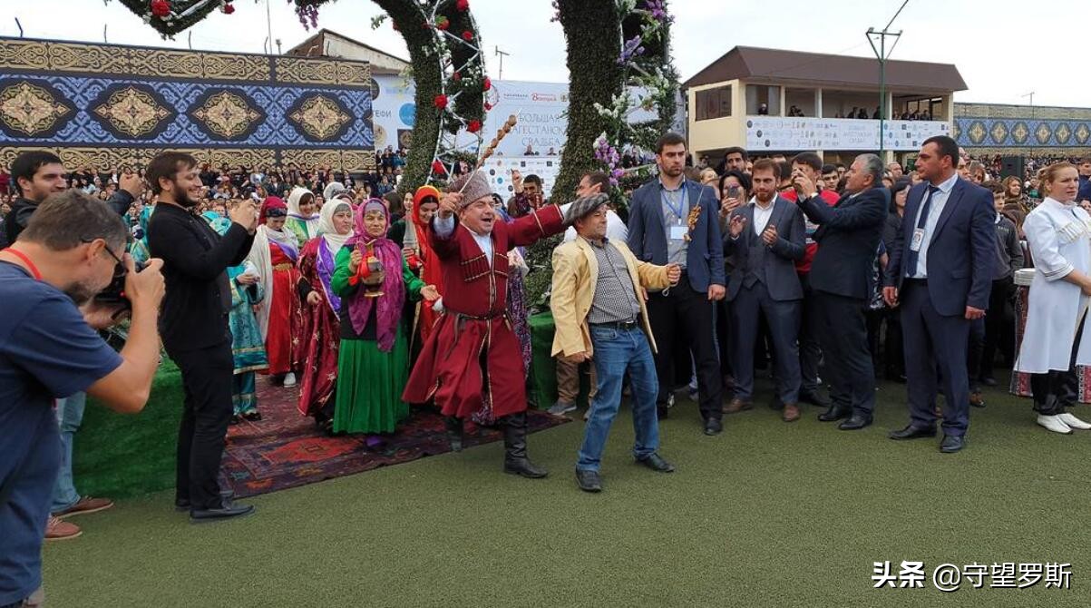 俄达吉斯坦这场集体婚礼 创了两项吉尼斯世界纪录