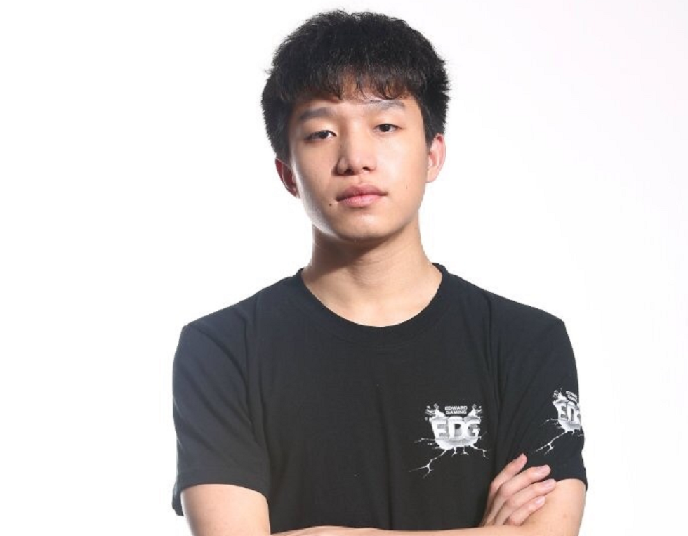 edg明凯复播时间确定,"猪仔"欢欣雀跃,却忘了他只是替补打野