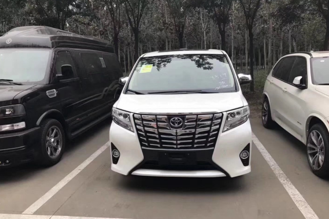 铃木版埃尔法来袭凭这外观不火才怪