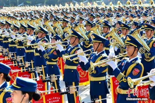 特朗普三年四换国安顾问 主张“以强势换和平”