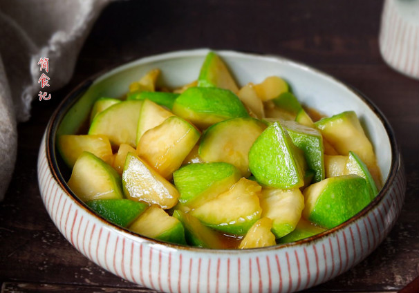 做醋溜西葫芦什么时候放醋很多人做错了难怪不入味出水多