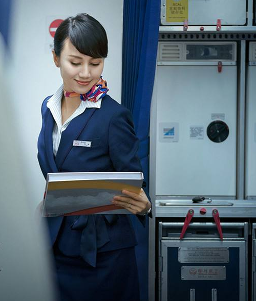 扒扒承包国庆档的女星,宋佳又飒又a,袁泉凭演技气质上热搜