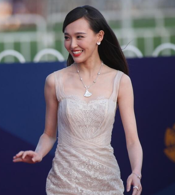 唐嫣这身材太"撩人"了,兰质蕙心浑金璞玉,怎么就那么好看