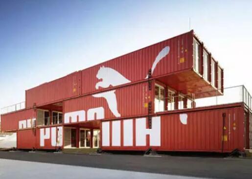 53岁大叔买不起房,不得已用6个集装箱,造了个200平的豪宅