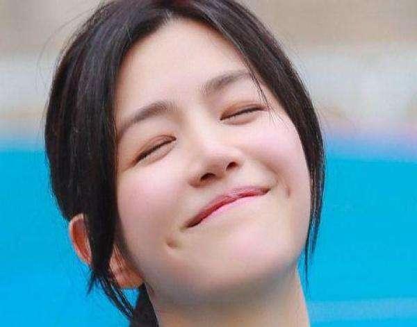 笑起来酒窝超美的女星,杨紫林心如上榜,你最喜欢谁?
