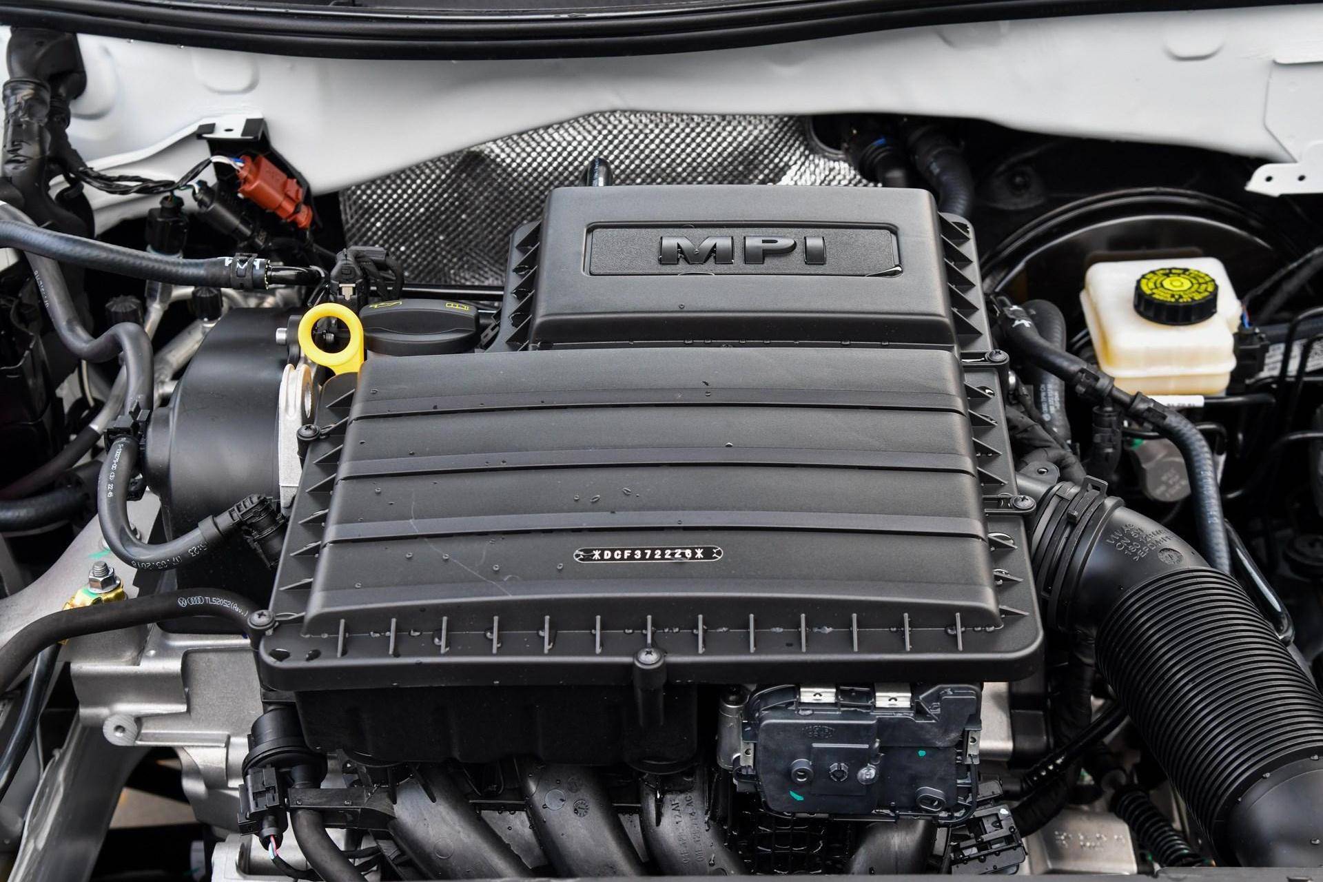 宝来全系一直都是搭载大众经典的ea211系列发动机,可是宝来·传奇却