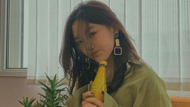 黄多多十三岁化妆染发没少女清新被妹妹秒杀,黄磊式教育再惹争议