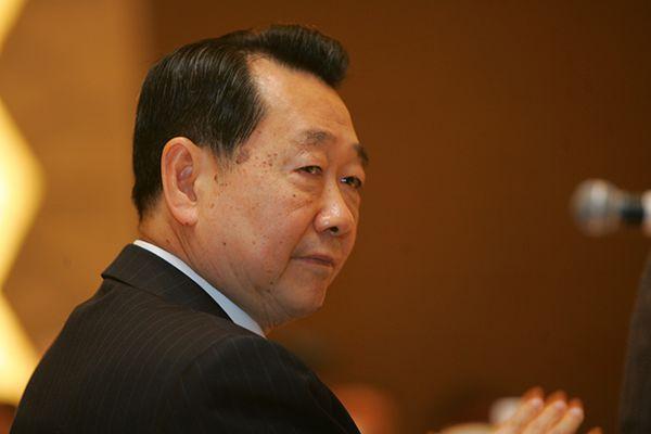 谢国民的中国激荡四十年