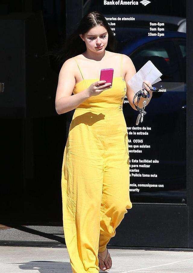 骨架大的女人,穿衣要避开这3个误区,远离"女壮士"行列