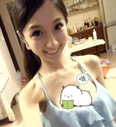 直播天王开包养条件每月2.3万,富家千金女模回应:我想自己赚!