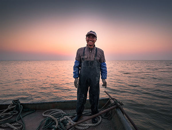 渔民老伯告诉你,看到这"海中黄金",你离发大财就不远了!