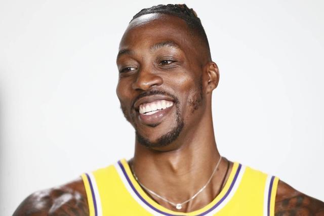 7个私生子仍风流!33岁霍华德年薪260万,如今又恋上22岁新女友