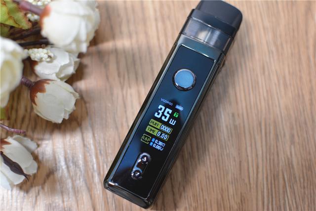 voopoo vinc是一款科技感十足的电子烟,让我们五击666(电源开关)来