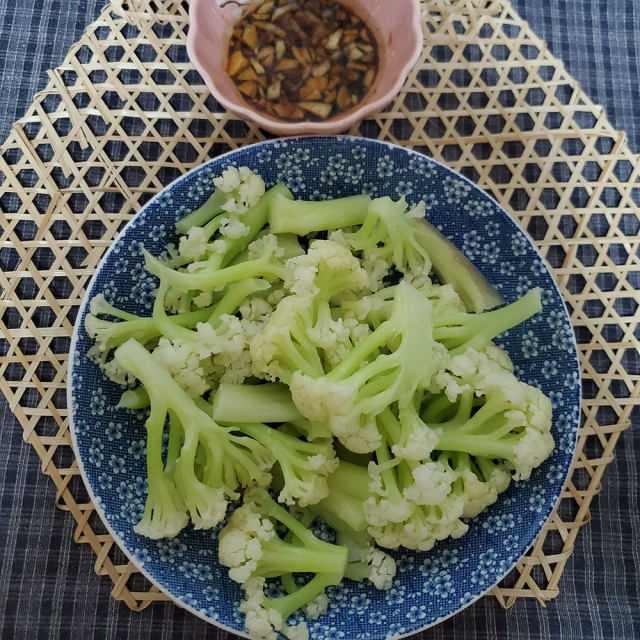 白灼花菜,清新爽口,做法简单,5分钟就搞定