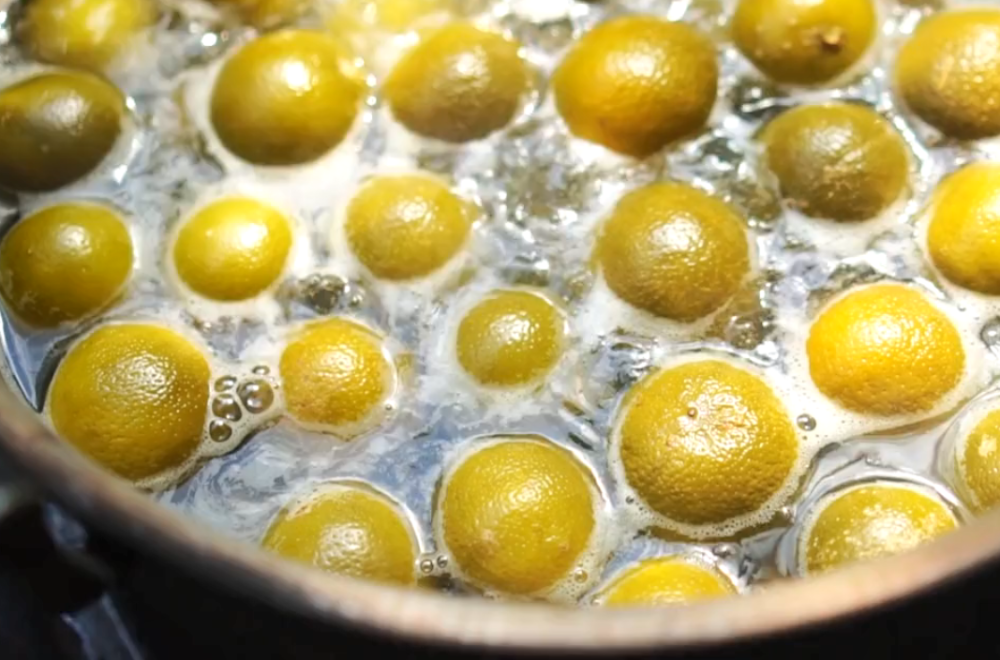 潮汕农村都有的咸柠檬腌制越久味道越香泡咸柠雪碧很好喝