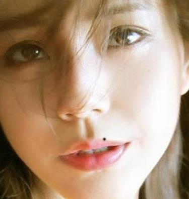 身上最有福气的吉痣,命里藏金,看看你有哪些|上唇|大权|眉毛_新浪新闻