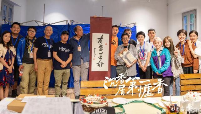 梁洛施自曝暴瘦原因,她为李嘉诚生了三个孙子,却仍然有养家压力