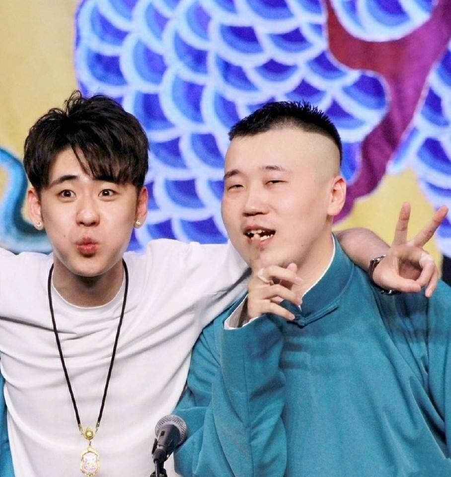 德云社最火的一对搭档,比郭德纲于谦的人气还高,颜值也最突出