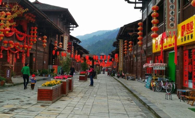 中国最独特的古镇,处于三省交界之处,游客:一脚踏三省!