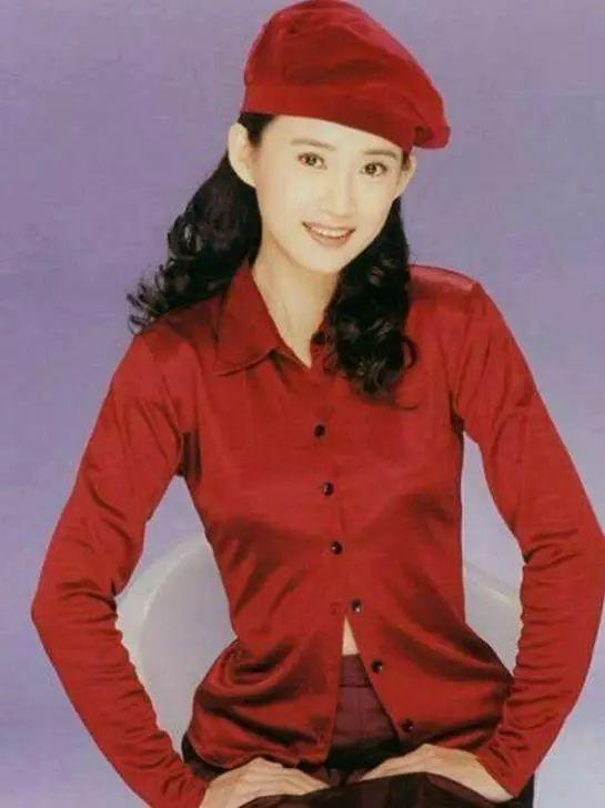 不服潜规则,当红女星当尼姑,要糊了?