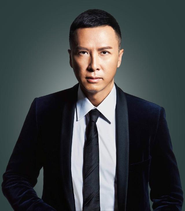 为什么功夫明星甄子丹感叹如今的年轻演员很幸福?