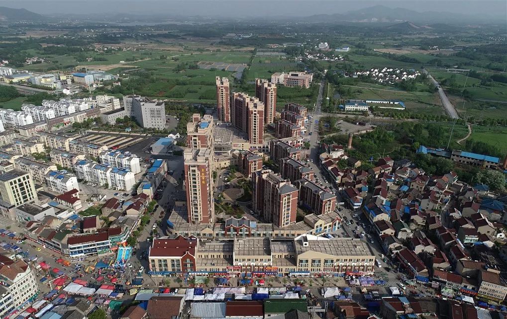 值得一提的是常州还有众多乡镇上榜千强镇10月8日,《人民日报》发布