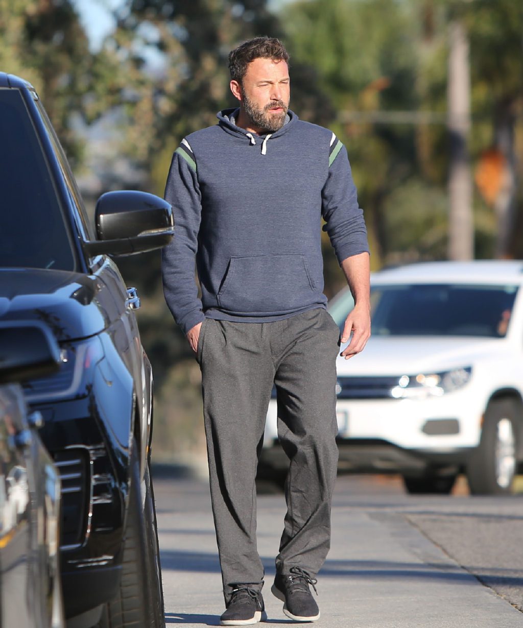 蝙蝠侠本阿弗莱克现身街头身高192的型男气场太强大