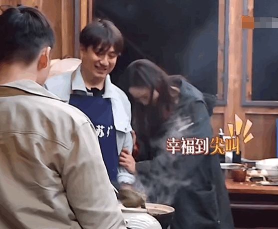 张钧甯公开回应邱泽认爱：被追求很开心，他是很认真的人