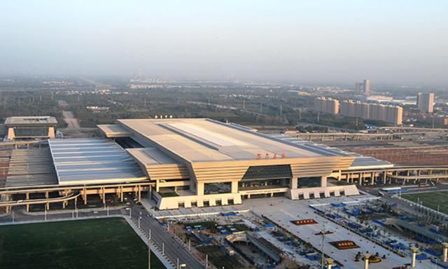 河南最强的一座高铁站,是特大型铁路枢纽站之一