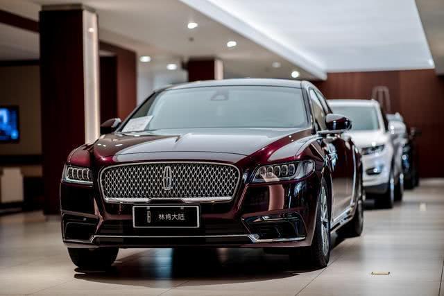 配置高价格实惠的中级豪车,林肯大陆