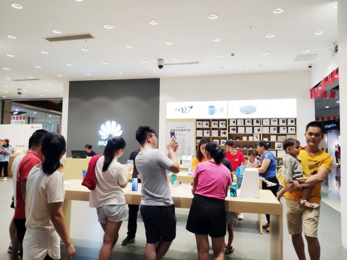 百货商场喜迎国庆黄金周,林达奥特莱斯购物实惠多