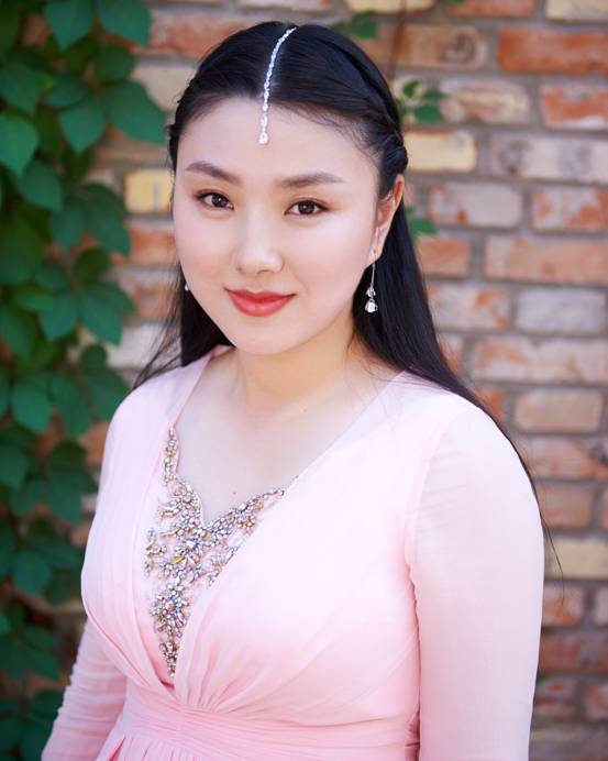 歌手肖洋早期现代照片曝光意境悠远