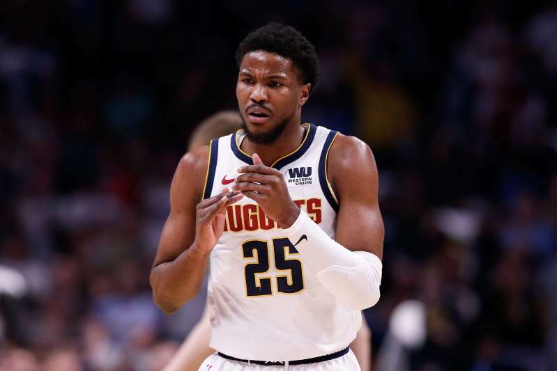掘金,马利克·比斯利(malik beasley)参加了扩展谈判