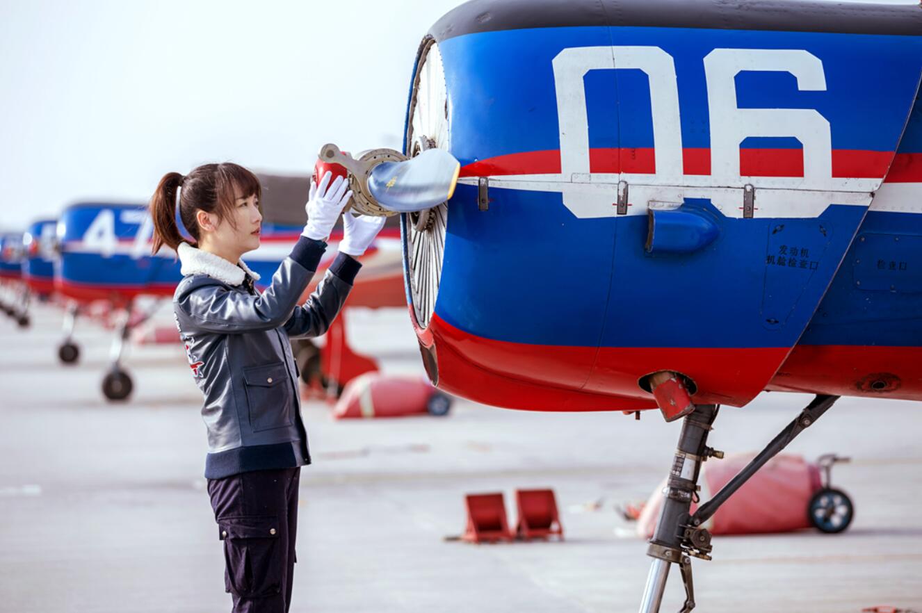 《飞行少年》会员大结局 空军少年树立偶像新榜样