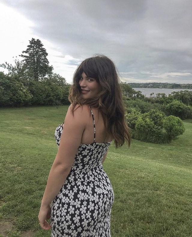 维密首签大码模特美颜撞凯特温斯莱特沙漏身材小腹零赘肉惊艳