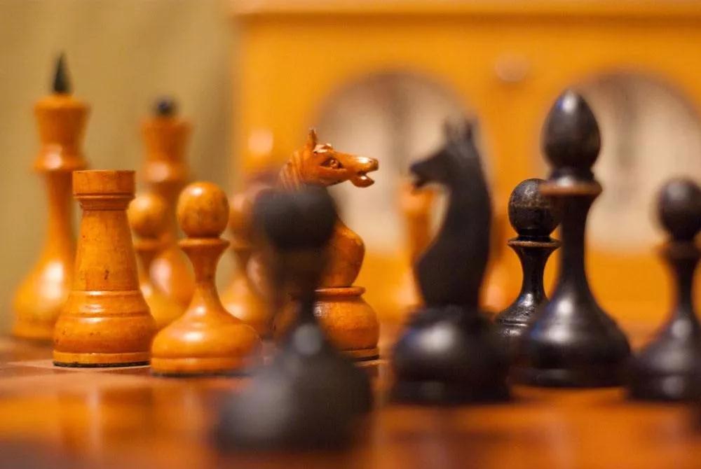 网络互助与众筹“棋局未解”:水滴难成“河”,轻松筹不“轻松”