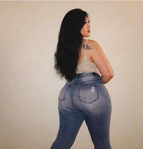 俄罗斯"肥胖超模"选美,越胖越有魅力,自信才是魅力源泉