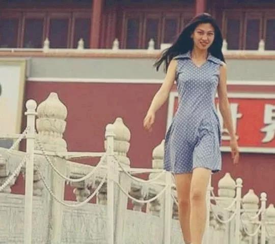 1996年北京老照片，最後一張照片裏的姑娘太潮了……