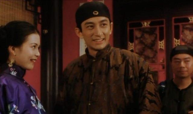 吴启华于1964年出生于中国香港,他在18岁时参与了tvb第十二期的艺员