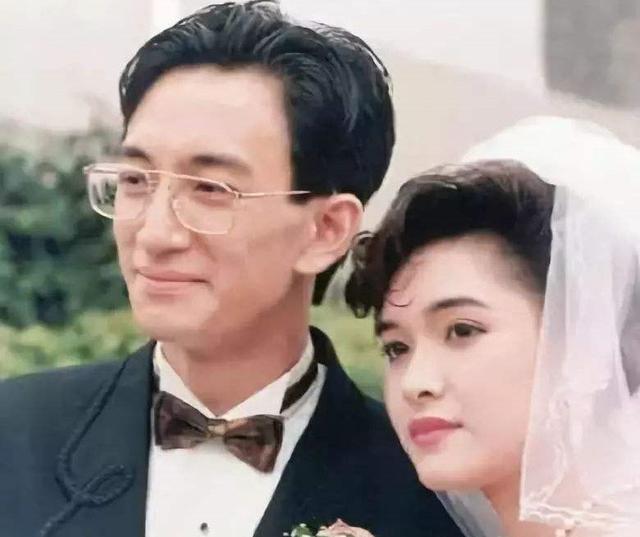 多情如吴启华,与梁朝伟前女友曾华倩,黎美娴均有过绯闻传出;在和