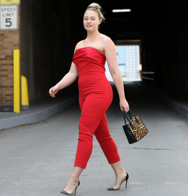 维密首位大码模特艾丽塔特体重152斤身材也能凹凸有致