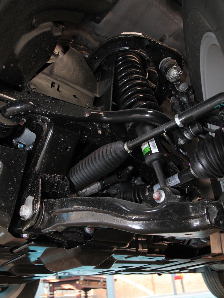 风起惊涛哈弗h9演绎越野江湖后浪压前浪