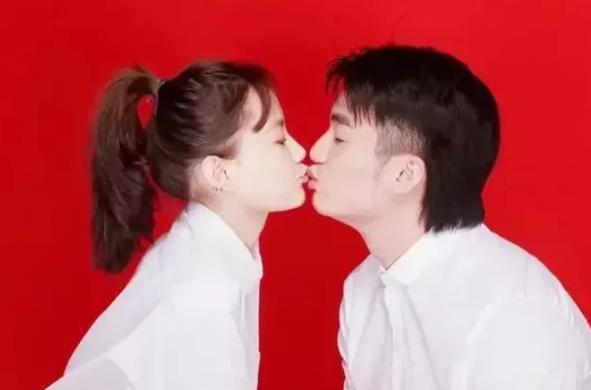 于德豪大婚!豪车云集婚礼现场豪华,新娘娇小可爱颜值高