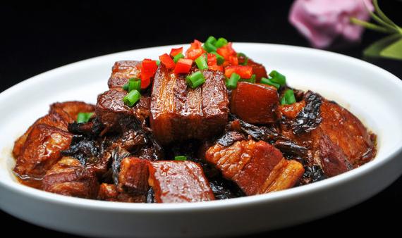 秘制梅干菜烧肉这种做法,好吃下饭,现在知道还不晚