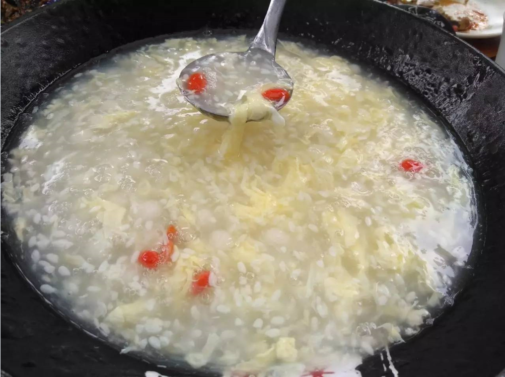 醪糟汤三分钟熬好一道美容营养汤坚持喝有想不到的好处