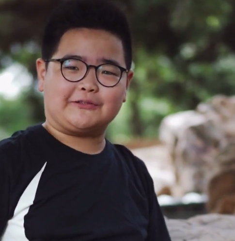 乡村爱情里的小孩谢腾飞长大成人,观众称可以代替谢永强演男主角