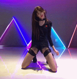 女装大佬傍上小鲜肉整成硅胶脸要被封杀了