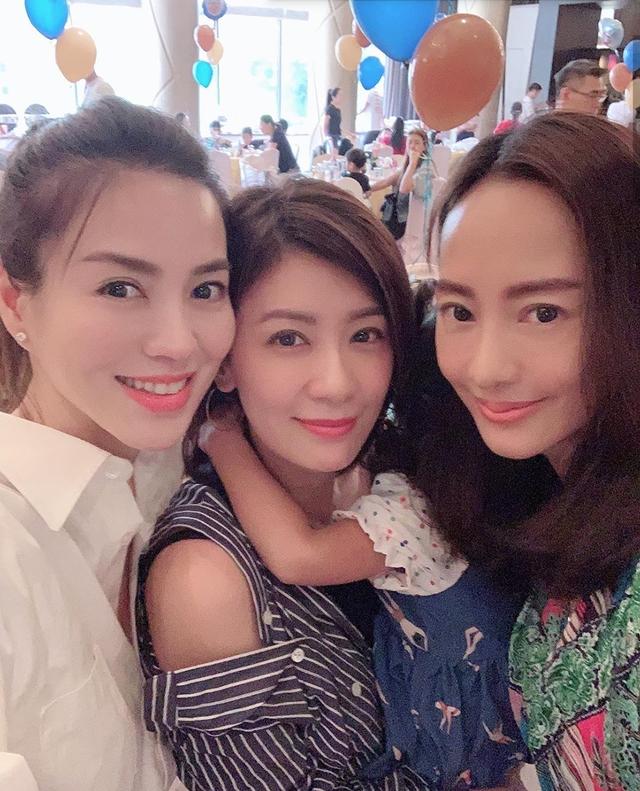 中华在线网 娱乐 正文 林牧洁称兄弟俩的生日愿望都是一定要跟咘咘和