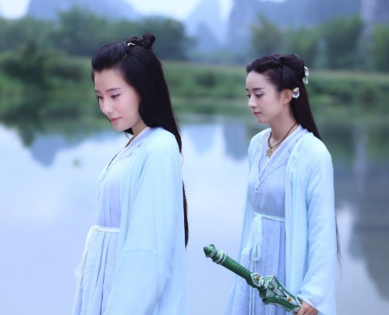 有种"意外"叫轻水,5年前《花千骨》中不起眼,如今美到犯规