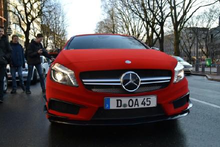红色天鹅绒奔驰A45 AMG Edition 1！